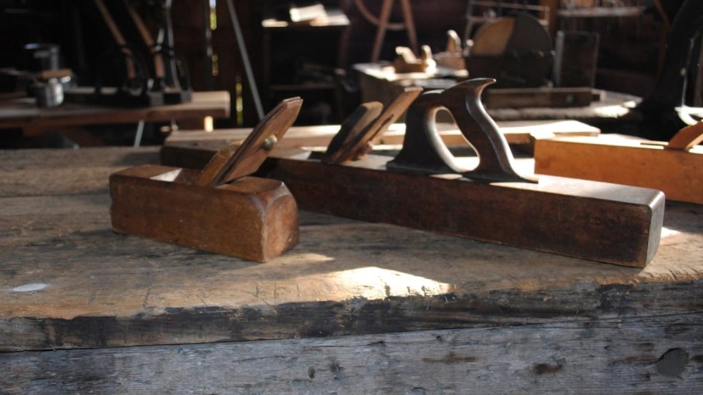 Custom furniture made to measurement