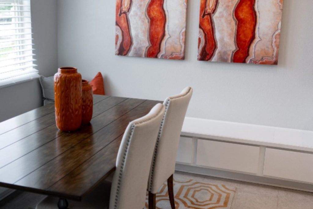 Dining collection